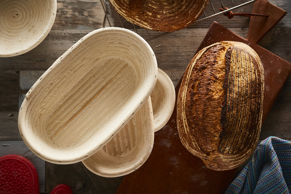 Banneton ovalado para fermentación de masas de pan. Incluye una funda  tamaño 28x13 cm